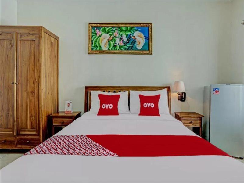 Super Oyo 3904 Kiki Residence Bali Legian Kültér fotó