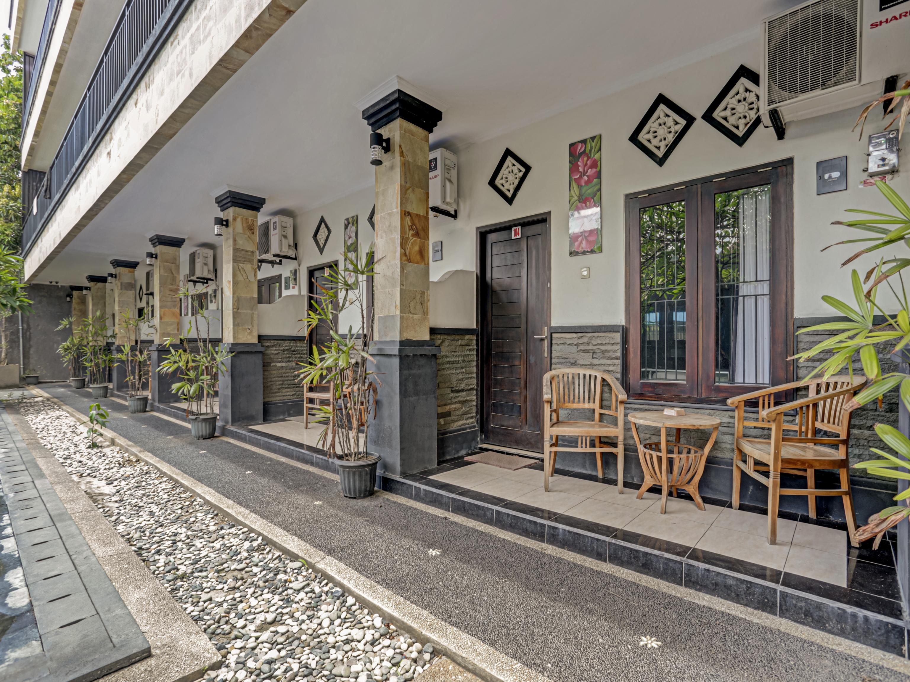 Super Oyo 3904 Kiki Residence Bali Legian Kültér fotó